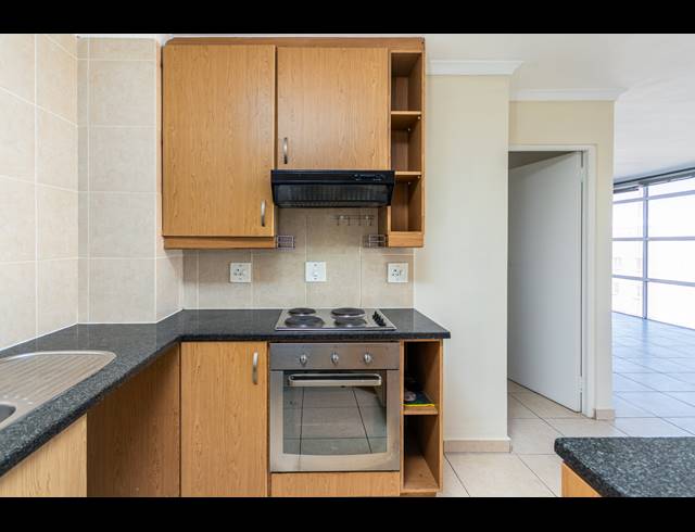 3 BEDROOM APARTMENT TO LET IN BEACHFRONT